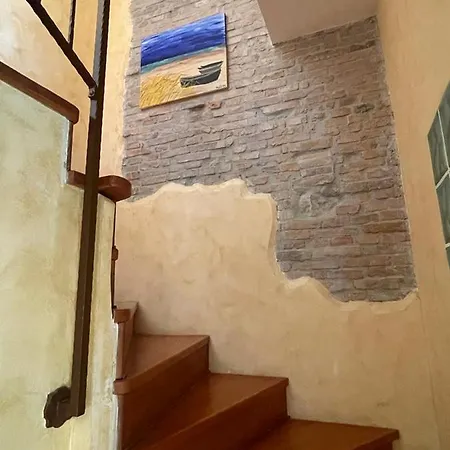 Apartment Superb Townhouse Villa Montalbano *